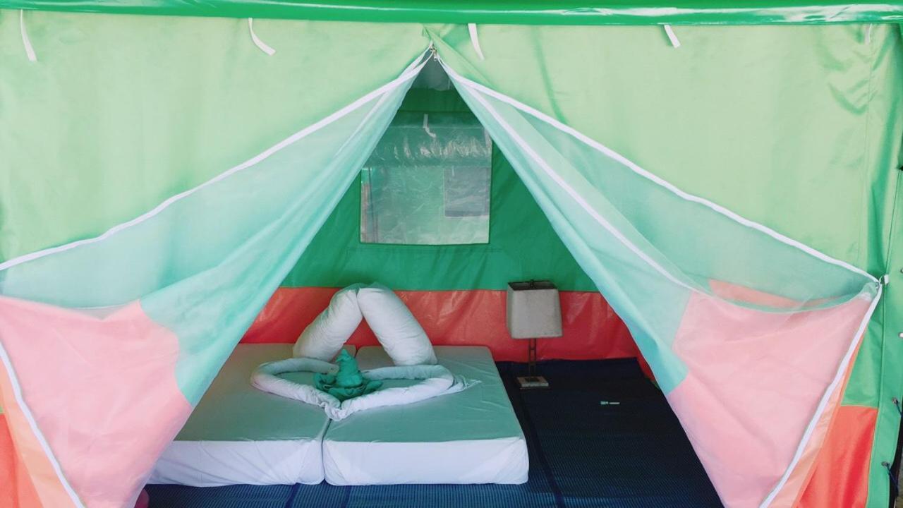 Koh Ngai Camping Restaurant @ Bar Luaran gambar